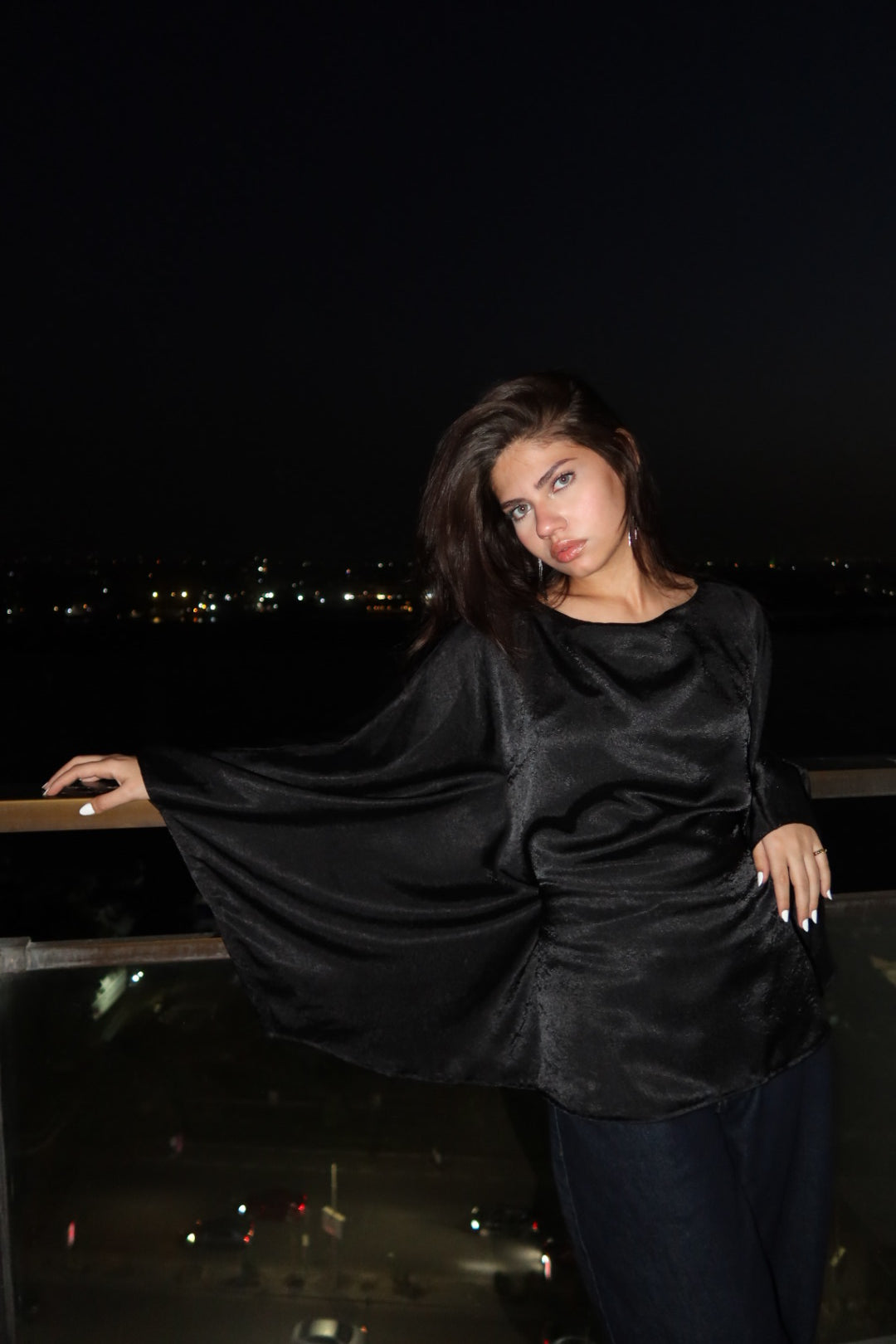 The glossy girl blouse