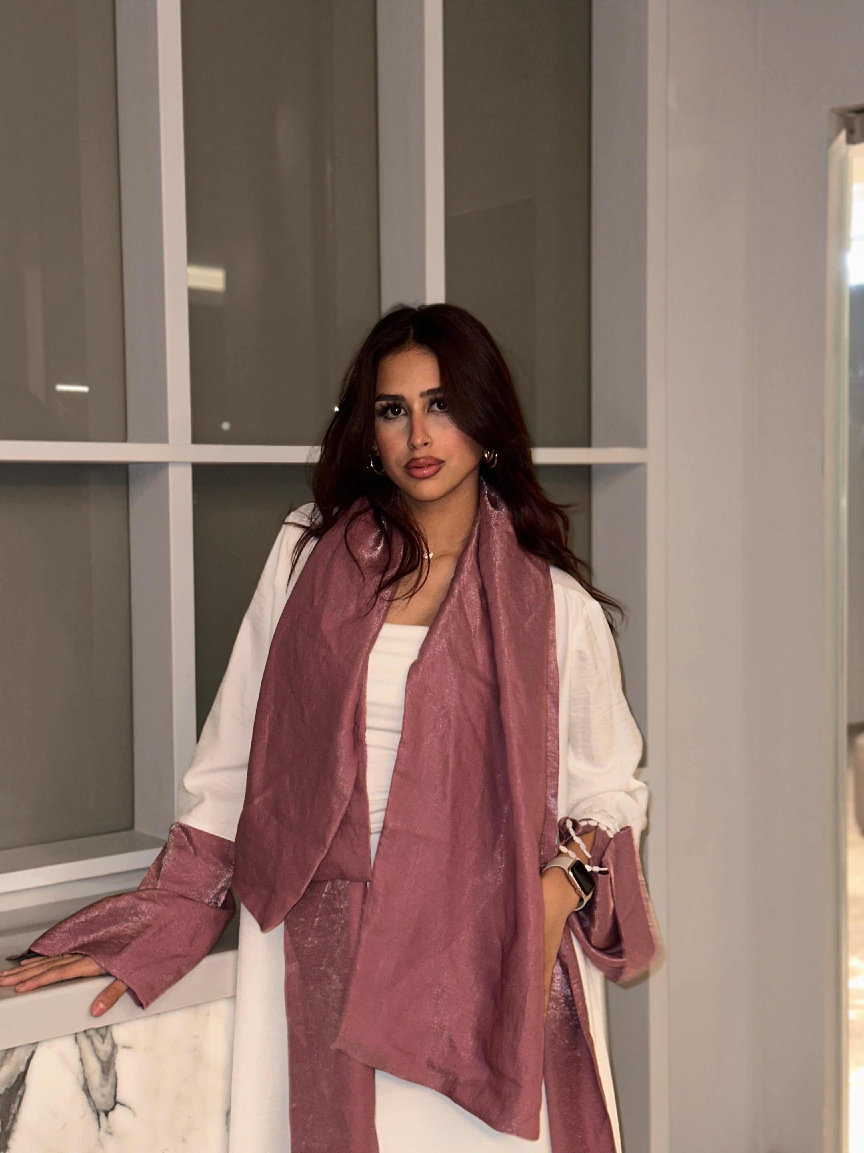 Scarf-attached kaftan